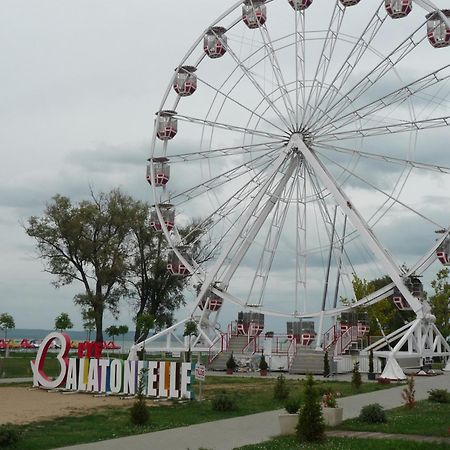 Nádas Társasház Balatonlelle Esterno foto