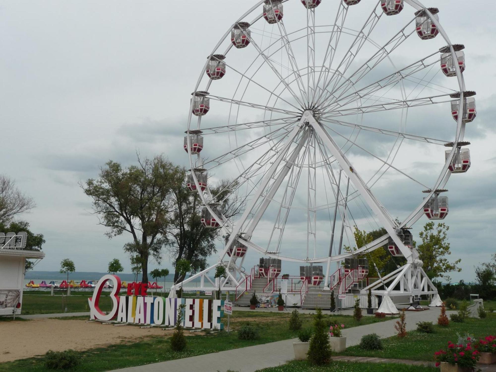 Nádas Társasház Balatonlelle Esterno foto