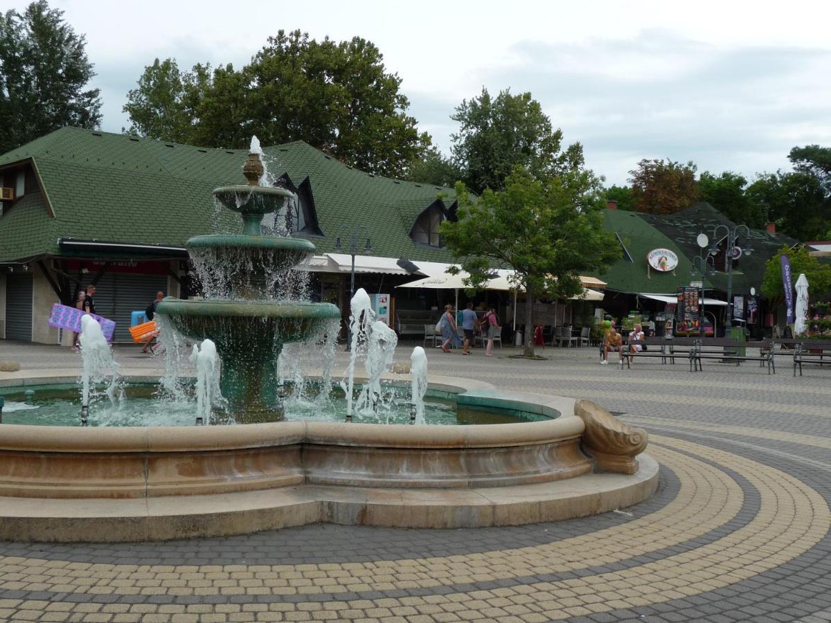 Nádas Társasház Balatonlelle Esterno foto